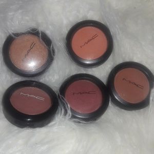 Five M•A•C blushes